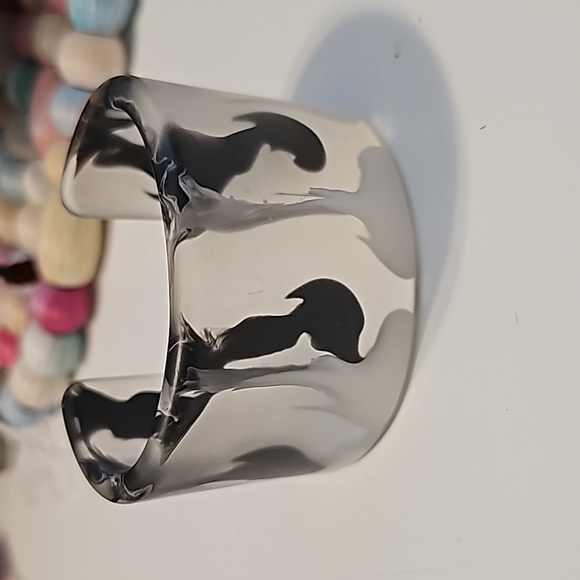 Sassy Jones Dina Frosted Cuff - Picture 2 of 3